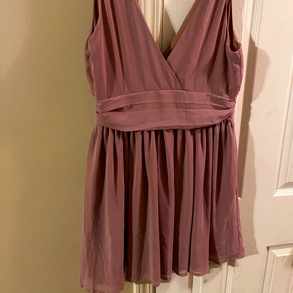 Charlotte Russe Juniors V- neck pleated party dress. Sz L